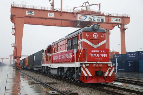 開放高地 省屬國企 共建支點(diǎn)④丨長江中游水運(yùn)連起陸上和海上絲綢之路——湖北港口集團(tuán)助力支點(diǎn)建設(shè)的道路貨物運(yùn)輸觀察